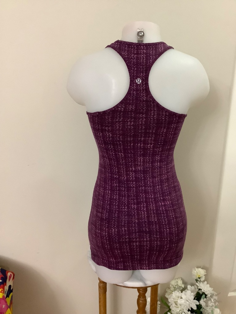 Lululemon racerback tank sz Small - Picture 3 of 6
